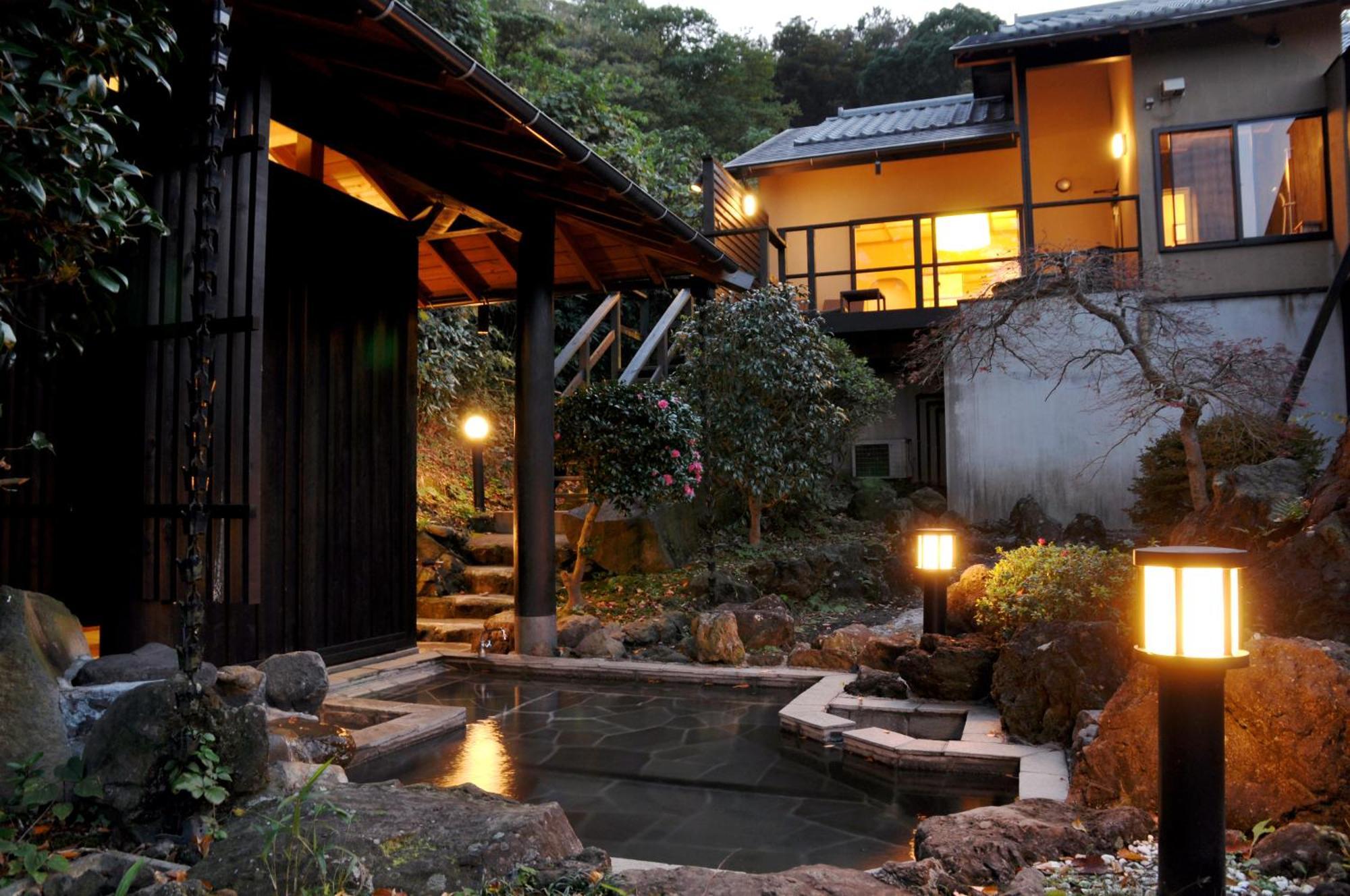 Hotel Ito Yukitei Kawana Bettei Esterno foto